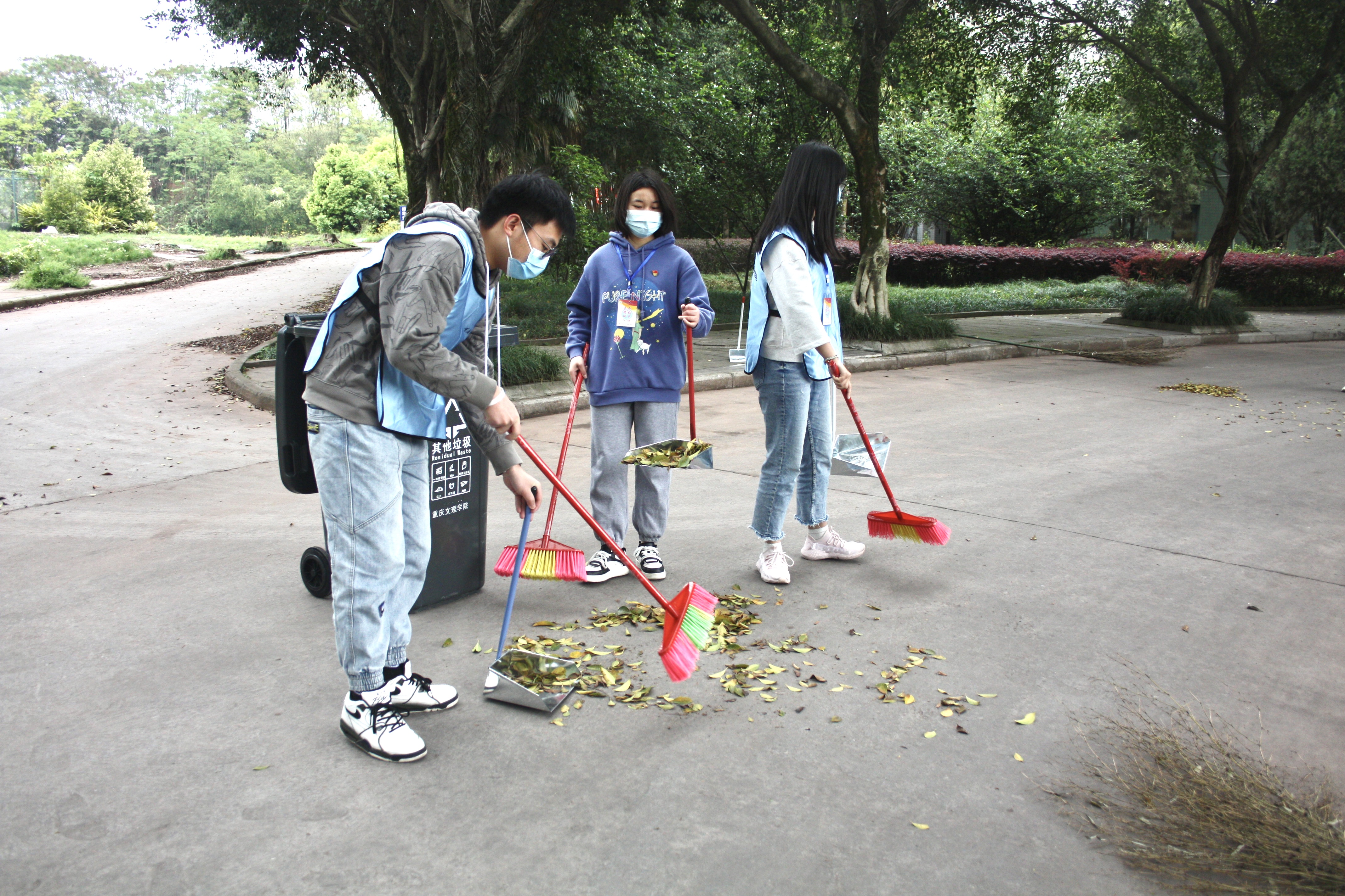 jWJM_1648096532387079647.jpg 4.jpg