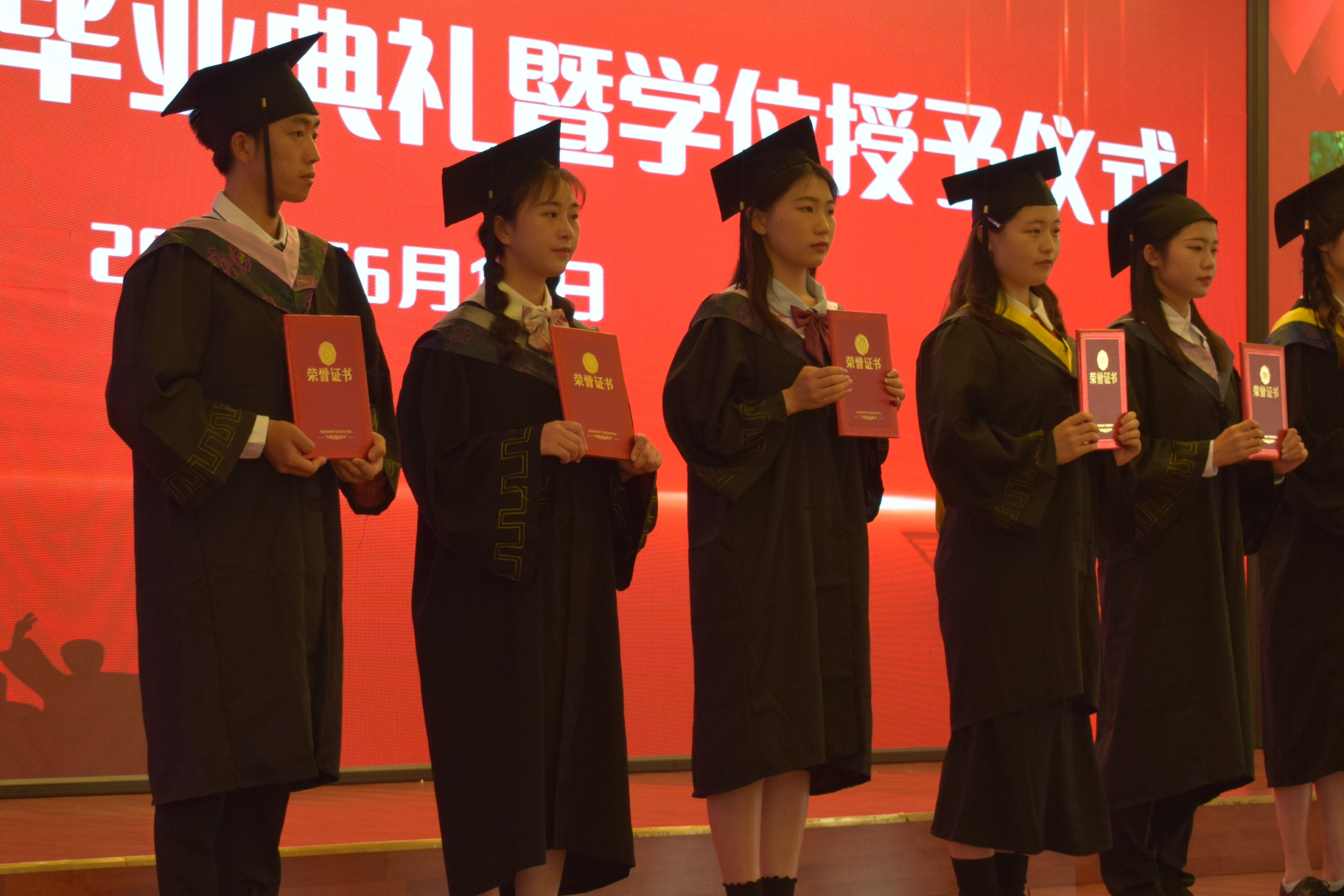 WrSZ_1655432953694070995.jpg WrSZ_1655432953694070995.jpg