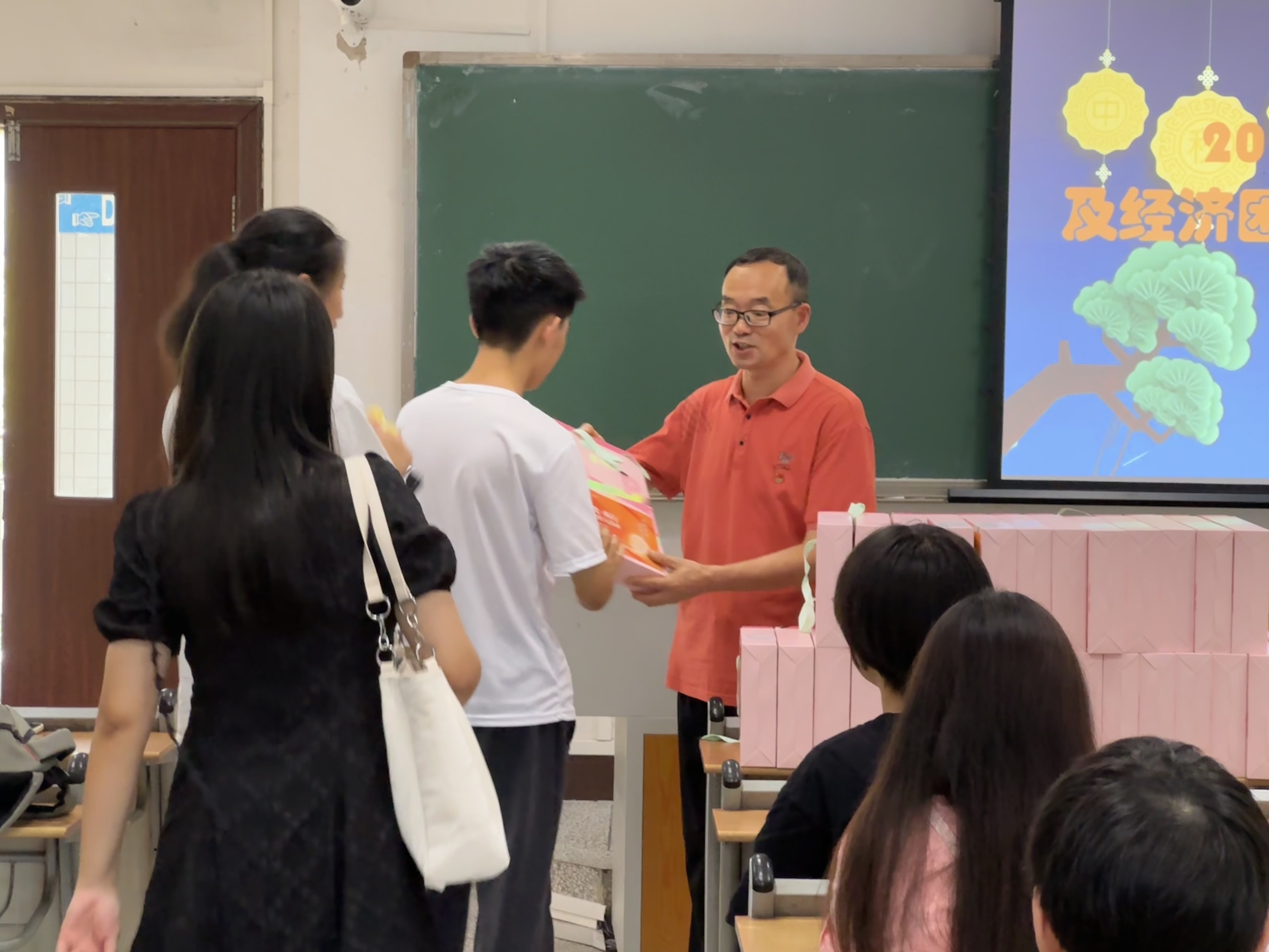 NcgS_1726417079096054171.jpg Image_1726382170004.jpg